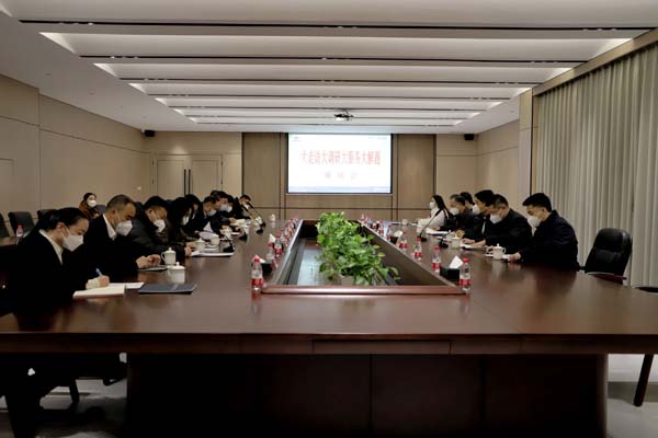 杭州市市委常委、常務(wù)副市長柯吉欣一行蒞臨杭叉集團調(diào)研指導(dǎo)